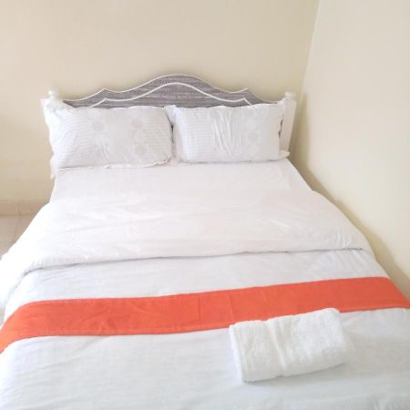 Luna Light Guest House Naivasha Esterno foto