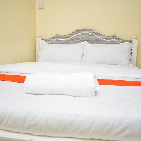 Luna Light Guest House Naivasha Esterno foto